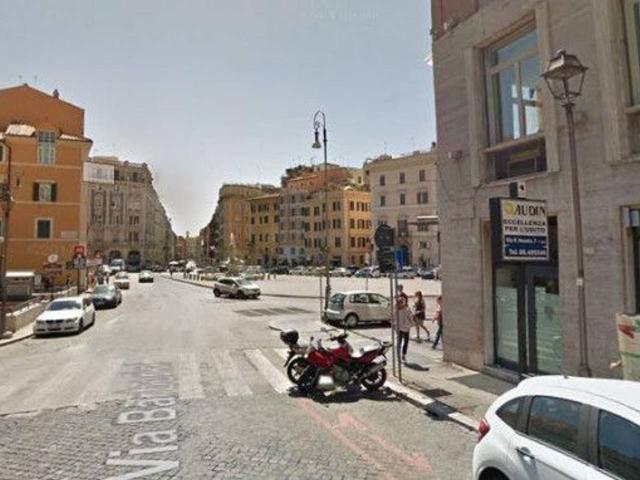 Palazzo in vendita a Roma