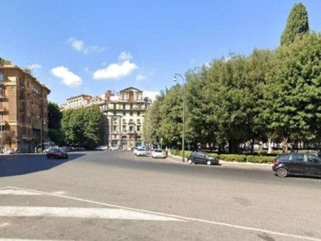 Palazzo in vendita a Roma