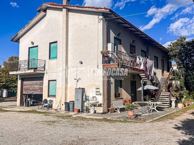 Palazzo in vendita a Santarcangelo Di Romagna
