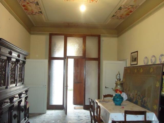 PALAZZO in VENDITA a SAN GIMIGNANO di 18 vani