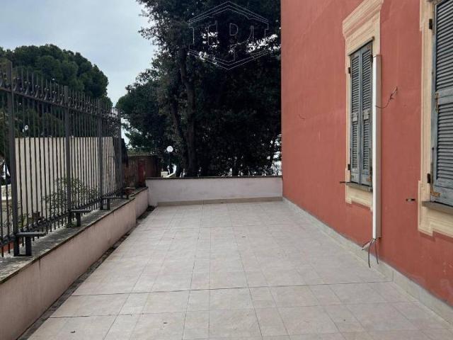 Palazzo in vendita a Spotorno
