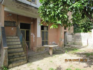 Palazzo intero stabile in vendita a Roccapiemonte