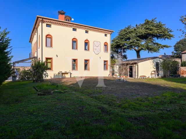 Palazzo Pisani Villa storica del XVI secolo con cappella p. 731m² Albaredo d'Adige