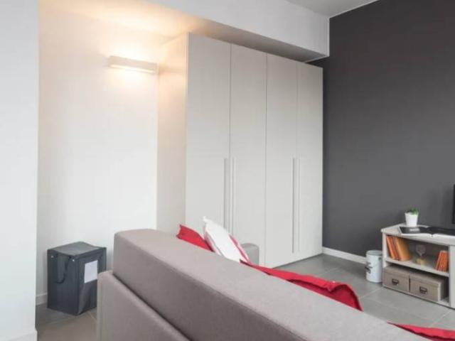 Palazzo / Stabile in affitto a Milano MI