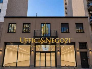 Palazzo / Stabile in affitto a Milano MI