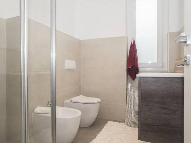 Palazzo / Stabile in affitto a Milano MI