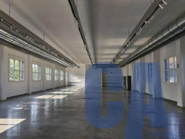 Palazzo / Stabile in affitto a Milano MI
