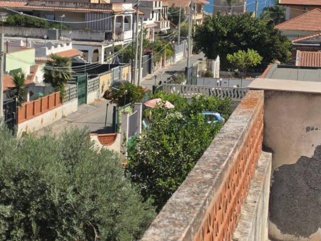 Palazzo / Stabile in affitto a Augusta SR