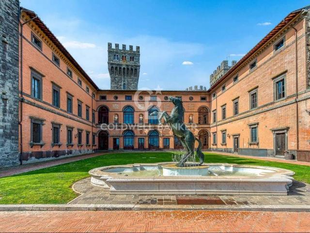 Palazzo / Stabile in affitto a Acquapendente VT