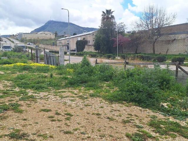 Palazzo / Stabile in affitto a Alcamo TP