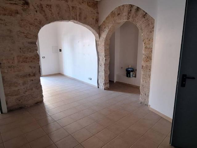 Palazzo / Stabile in affitto a Alcamo TP