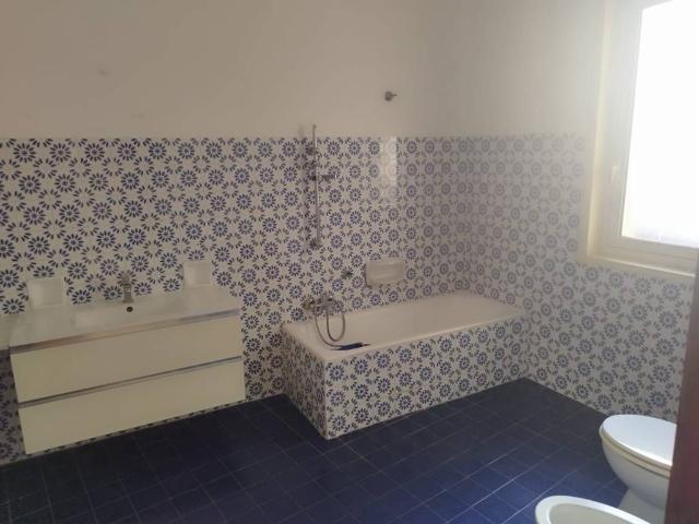 Palazzo / Stabile in affitto a Belpasso CT