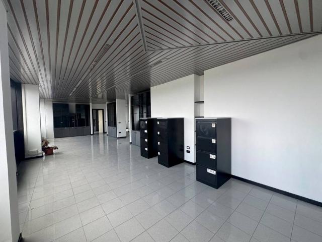 Palazzo / Stabile in affitto a Benevento BN