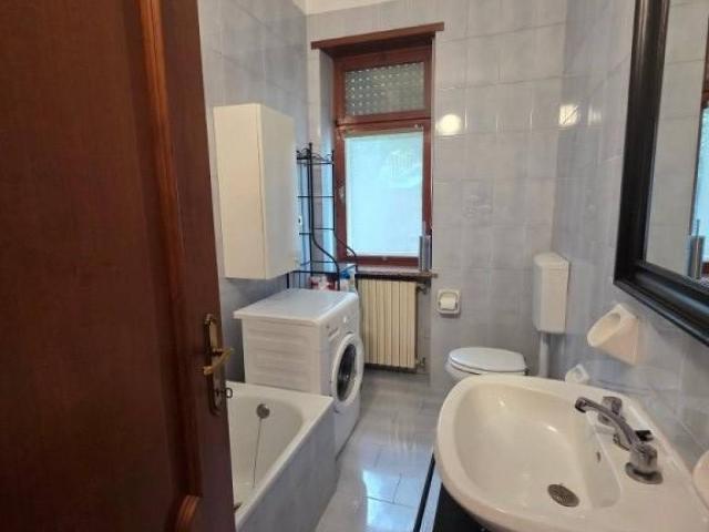 Palazzo / Stabile in affitto a Cavour TO