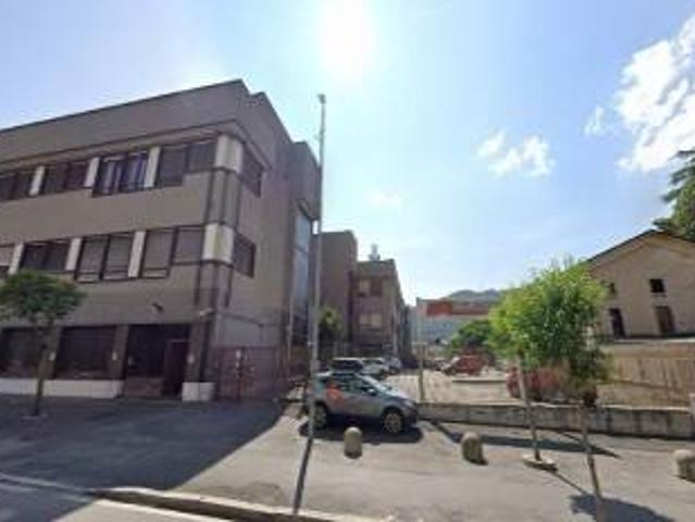 Palazzo / Stabile in affitto a Como CO