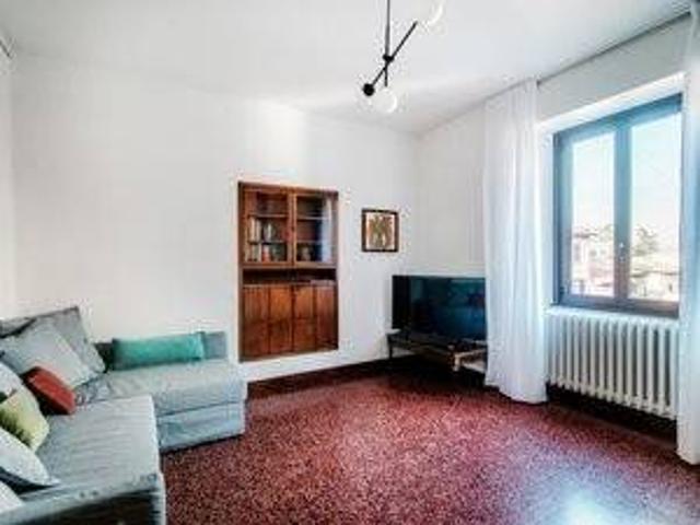 Palazzo / Stabile in affitto a Como CO