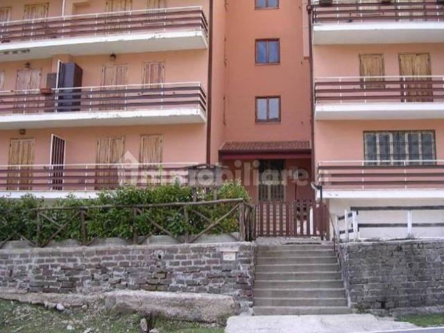 Palazzo / Stabile in affitto a Filettino FR