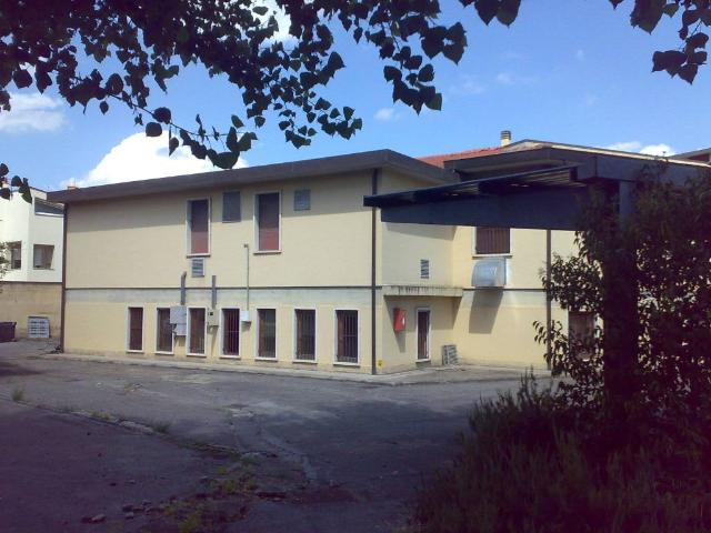 Palazzo / Stabile in affitto a Firenze FI