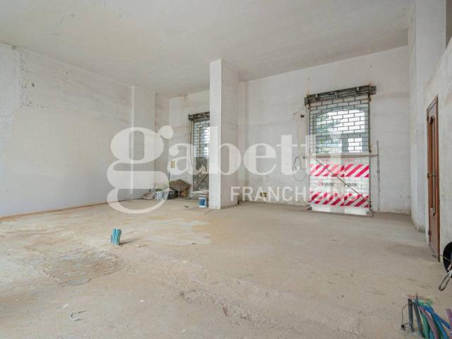Palazzo / Stabile in affitto a Frattamaggiore NA