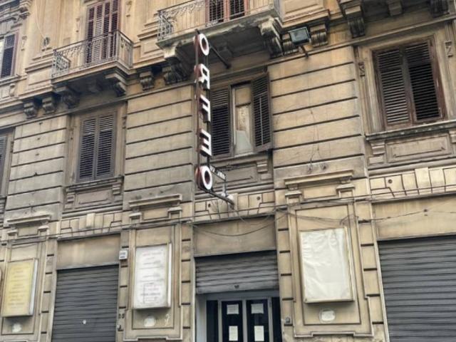 Palazzo / Stabile in affitto a Palermo PA