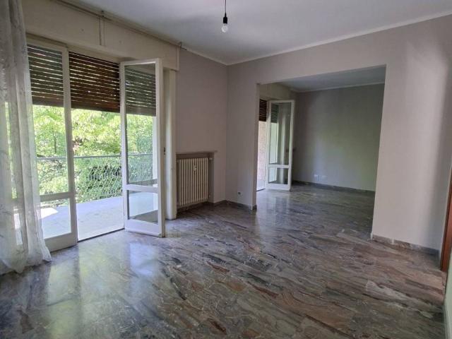 Palazzo / Stabile in affitto a Parma PR