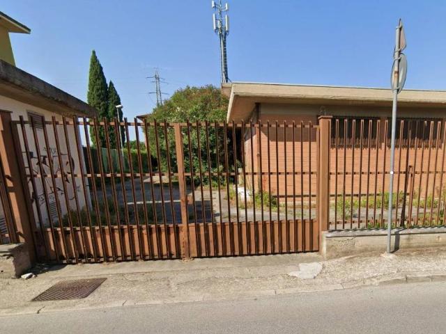 Palazzo / Stabile in affitto a Pisa PI