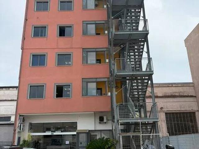 Palazzo / Stabile in affitto a Pomigliano d'Arco NA
