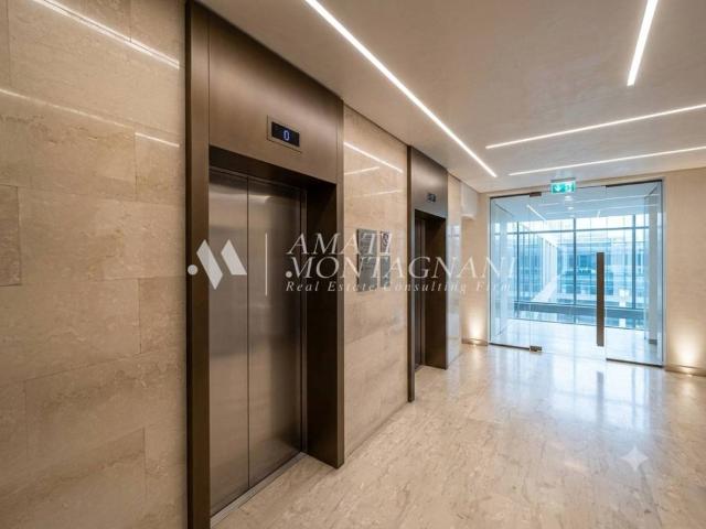 Palazzo / Stabile in affitto a Roma RM
