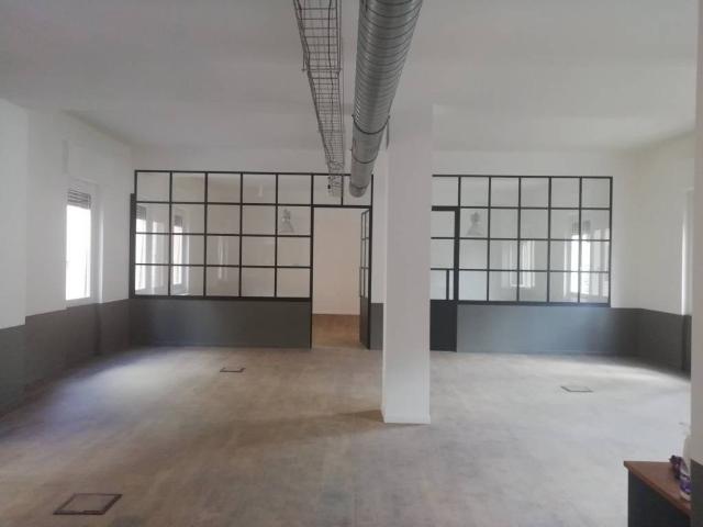 Palazzo / Stabile in affitto a Roma RM