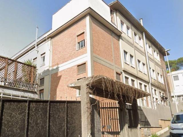 Palazzo / Stabile in affitto a Roma RM