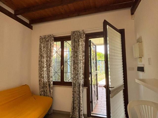 Palazzo / Stabile in affitto a Roma RM
