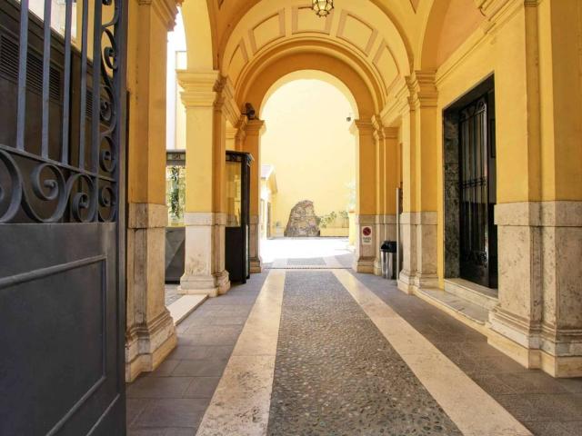 Palazzo / Stabile in affitto a Roma RM