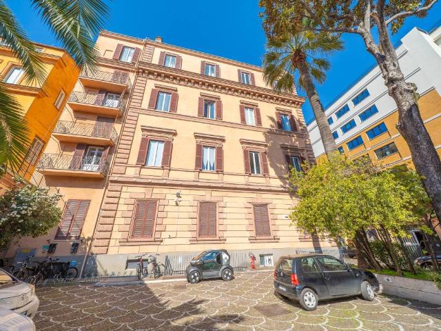 Palazzo / Stabile in affitto a Roma RM
