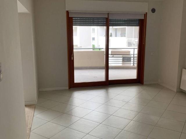 Palazzo / Stabile in affitto a Roma RM
