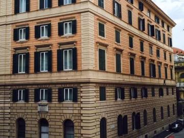 Palazzo / Stabile in affitto a Roma RM