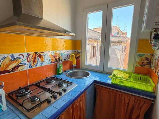 Palazzo / Stabile in affitto a Roma RM