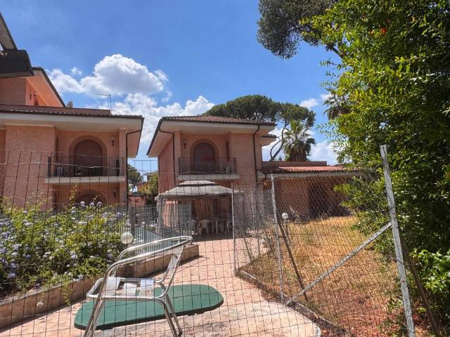 Palazzo / Stabile in affitto a Roma RM