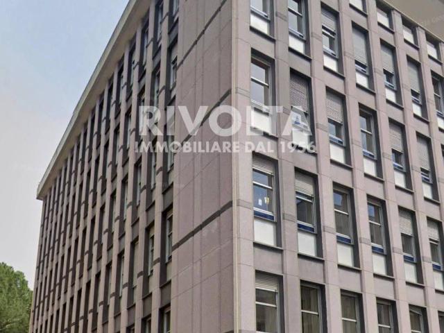 Palazzo / Stabile in affitto a Roma RM