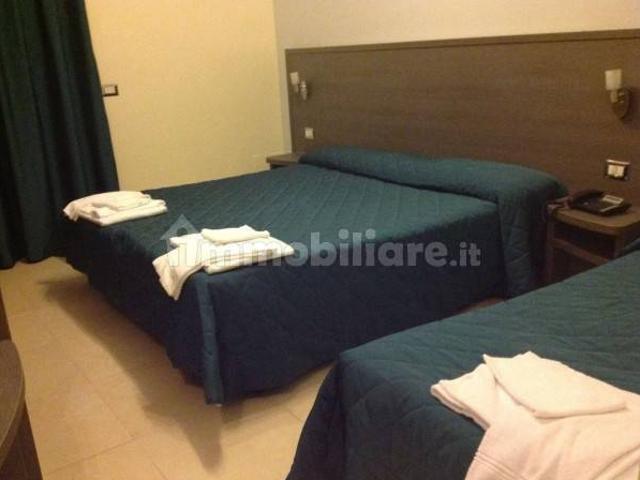 Palazzo / Stabile in affitto a San Cesareo RM