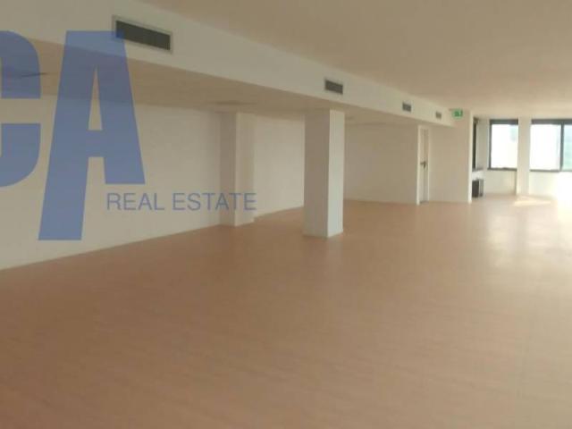 Palazzo / Stabile in affitto a Segrate MI