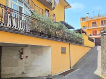 Palazzo / Stabile in affitto a Tremestieri Etneo CT