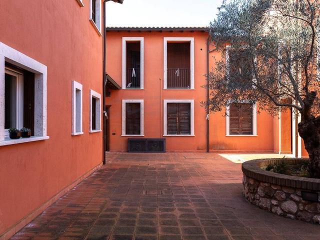 Palazzo / Stabile in vendita a Manciano GR
