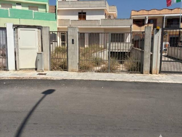 Palazzo / Stabile in vendita a Manfredonia FG