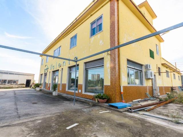 Palazzo / Stabile in vendita a Manfredonia FG