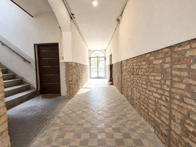 Palazzo / Stabile in vendita a Mantova MN