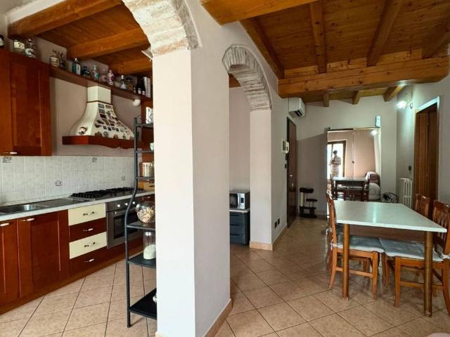 Palazzo / Stabile in vendita a Mantova MN