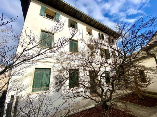 Palazzo / Stabile in vendita a Maser TV