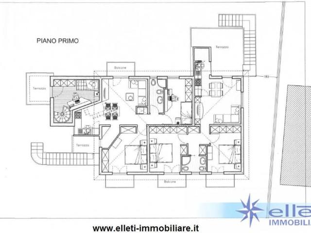 Palazzo / Stabile in vendita a Massa MS