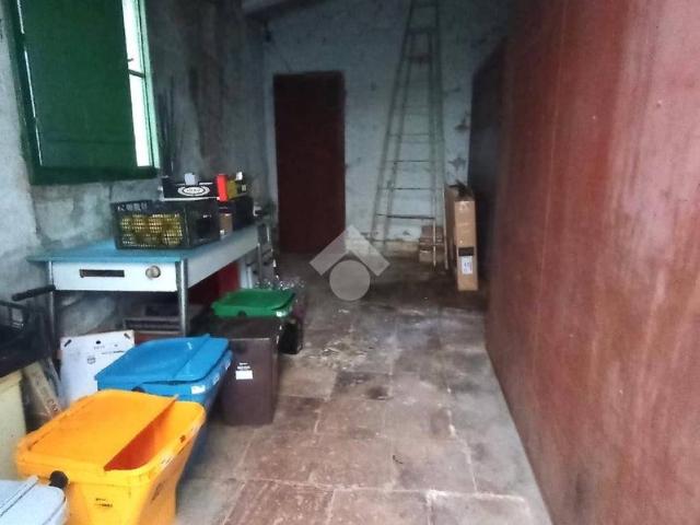 Palazzo / Stabile in vendita a Massa Lombarda RA