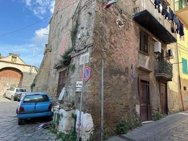 Palazzo / Stabile in vendita a Marano di Napoli NA